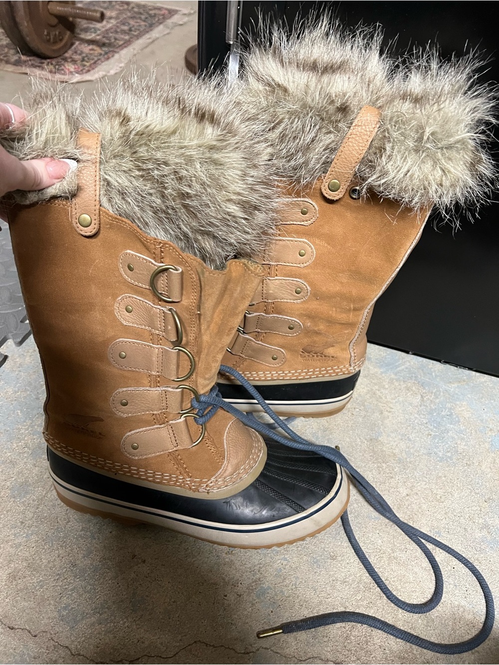 Sorel Brown and Black Faux-Fur Trim Winter Lace-Up Snow Boots